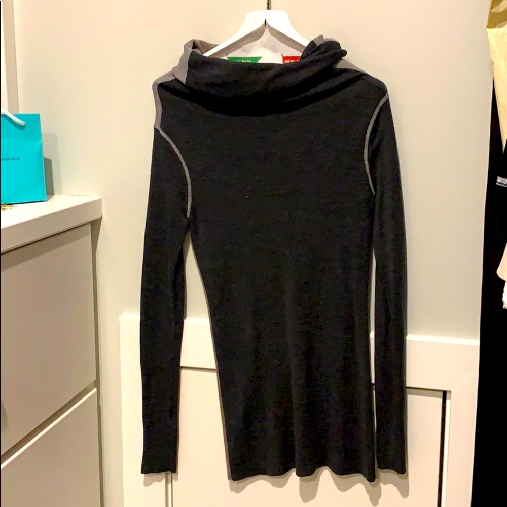 Sweater block colored